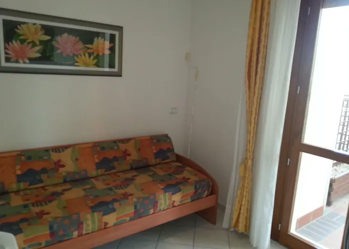 Modern Flat With Balcony-beahost Apartman