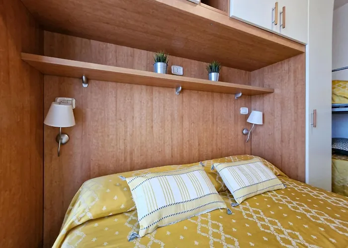 Apartman Modern Flat With Balcony-beahost