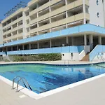 Apartment Modern Flat With Balcony-beahost