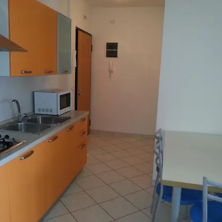 Modern Flat With Balcony-beahost *