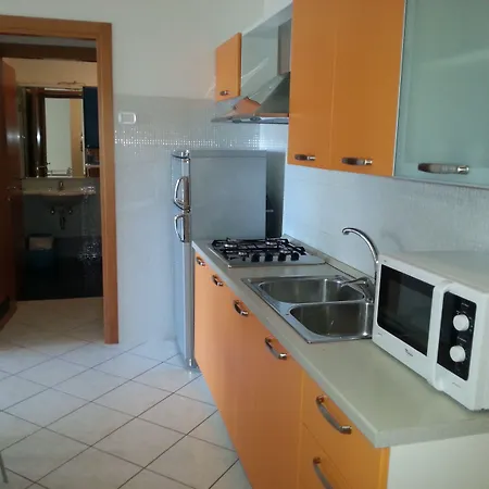 Modern Flat With Balcony-beahost