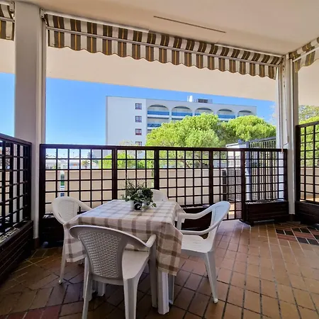 Modern Flat With Balcony-beahost דירה *