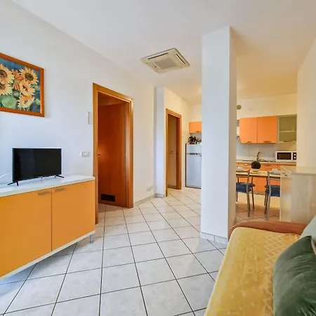 Modern Flat With Balcony-beahost