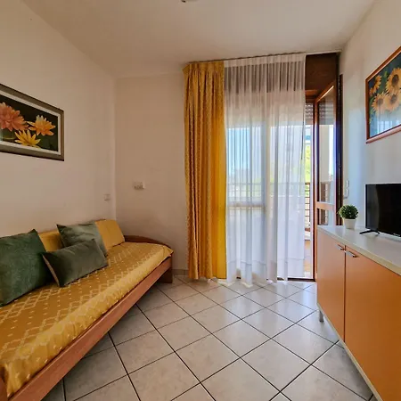 Modern Flat With Balcony-beahost