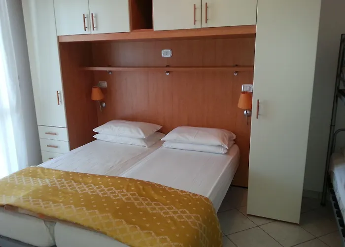 Modern Flat With Balcony-beahost *